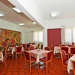 Europa Hotell 3*
